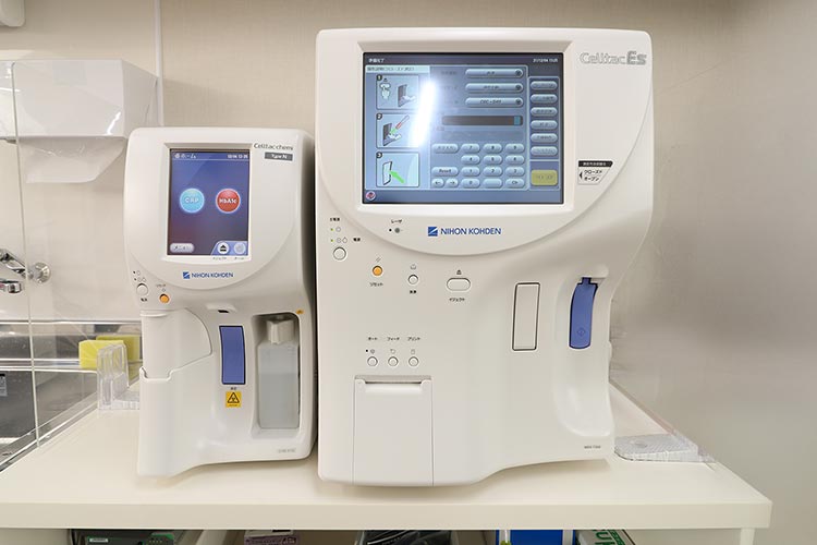 全自動血球計数器・臨床化学分析装置